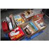 Image 3 : PALLET OF ESTATE GOODS AND BOOKS