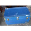 Image 1 : BLUE METAL TRUNK