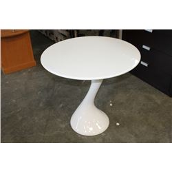 WHITE MODERN DINING TABLE