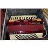 Image 2 : TODESCHINI ACCORDIAN IN CASE