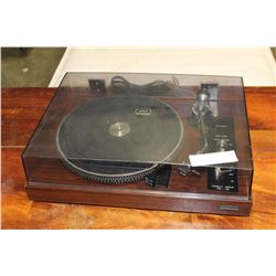 HITACHI DIRECT DRIVE PS38 TURNTABLE