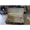 Image 2 : VINTAGE STEAMER TRUNK