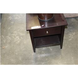 ONE DRAWER MODERN NIGHTSTAND