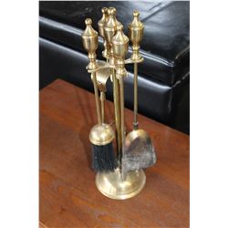 SMALL FIREPLACE COMPANION SET