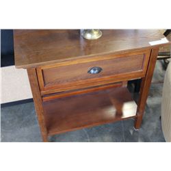 OAK ONE DRAWER SIDE TABLE