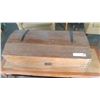 Image 1 : VINTAGE OAK TRUNK