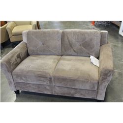 NEW WEST HAMPTOM HARTFORD BROWN LOVESEAT