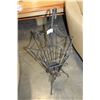Image 1 : METAL UMBRELLA STAND