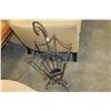 Image 2 : METAL UMBRELLA STAND