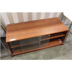 GLASS DOOR ENTERTAINMENT STAND