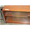 Image 2 : GLASS DOOR ENTERTAINMENT STAND