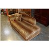 Image 2 : LEOPARD PRINT DIVAN LOUNGE CHAIR