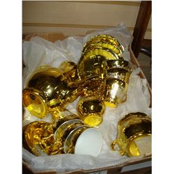 GOLD COLORED TEASET