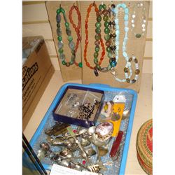 LOT OF STONE JEWELLRY AND TRAY OF COLLECTIBLES