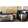 Image 1 : HAMILTON BEACH MICER AND BLACK AND DECKER TOASTER OVEN