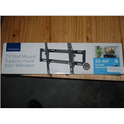 NEW OVERSTOCK 33-46 INCH INSIGNIA TILTING TV WALL MOUNT