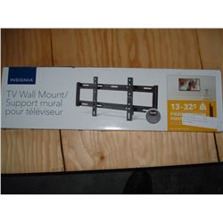 NEW OVERSTOCK 13-32 INCH INSIGNIA FIXED POSITION TV WALL MOUNT