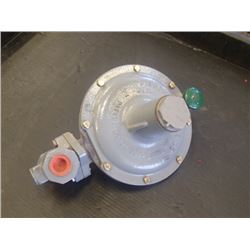 Fisher Controls Gas Regulator, No P/N
