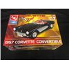 Image 1 : AMT/ERTL 1957 CORVETTE CONVERTIBLE 1:25 SCALE MODEL KIT (IN BOX)