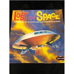 POLAR LIGHTS LOST IN SPACE PLASTIC ASSEMBLY KIT (IN BOX)