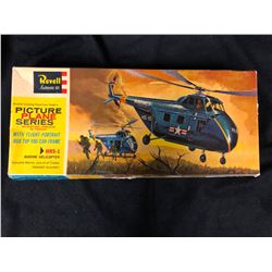 REVELL AUTHENTIC KIT (HRS-1 MARINE HELICOPTOR (PICTURE PLANE SERIES)