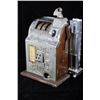 Image 17 : Mills Poinsettia 5¢ Slot Machine Side Vendor 1920