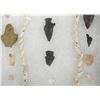 Image 3 : Prehistoric Shell Bead Necklace and Arrowheads