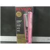 Image 1 : New Revlon professional high heat titanium plated flat iron / 30 heat settings