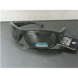 New Mens Foster Grant driving sunglasses 100% max block protection