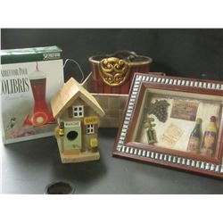 Basket with hummingbird feeder/ birdhouse / pot / picture