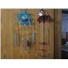 Image 1 : 2 wind chimes dragonflys and sunflower / both are SOLAR / Untested