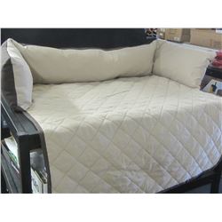 New Pet Bed Protection for your couch or chair / keep the hair off your