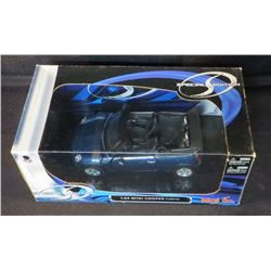 Maisto 1:24 Blue Mini Cooper Cabrio Die-Cast Car