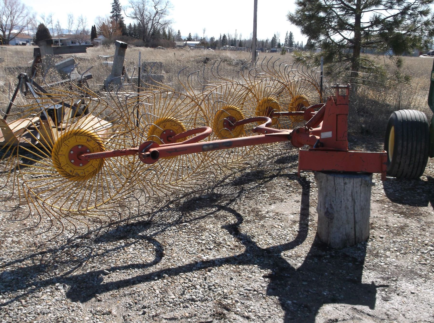 5 Wheel 3 Point Hay Rake- Good Condition- Used Last Year