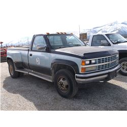 1989 Chevy C3500 4X4 Dually Pick Up- Fuel Injected 454- Automatic- Gear Vender Overdrive- Gooseneck