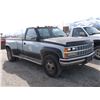 Image 1 : 1989 Chevy C3500 4X4 Dually Pick Up- Fuel Injected 454- Automatic- Gear Vender Overdrive- Gooseneck