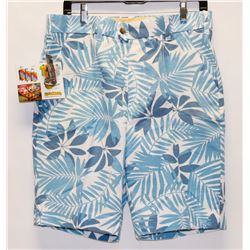 LOUD MOUTH GOLF SHORTS SIZE 32