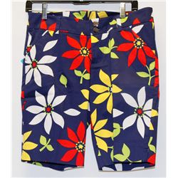 LOUD MOUTH  GOLF SHORTS SIZE 8