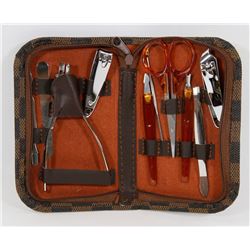 10 PIECE MANICURE SET NEW IN CARRY CASE