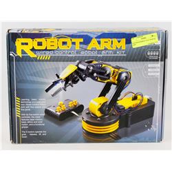 NEW MASTERMIND TOYS  ROBOTIC ARM