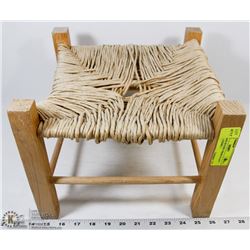 WOOD AND WOVEN TWINE PLANT STAND  -( HOME )
