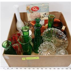 LOT OF VINTAGE VASES AND COLLECTIBLES