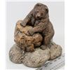 Image 1 : BEAR ON THE ROCK STATUE