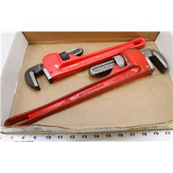 LOT OF 2 PIPE WRENCHES.