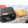 Image 1 : JBL BASSWORX SUB AND VINTAGE SUITCASE