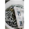 Image 2 : SET OF TIRE CHAINS