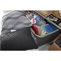 TOTE OF HOUSEHOLD GOODS