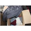 Image 2 : BOX O WOOL AND WINTER CLOTHES