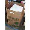 Image 1 : LARGE BOX OF TOWELS