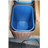 Image 2 : LARGE LOT OF WICKER WASTE BINS